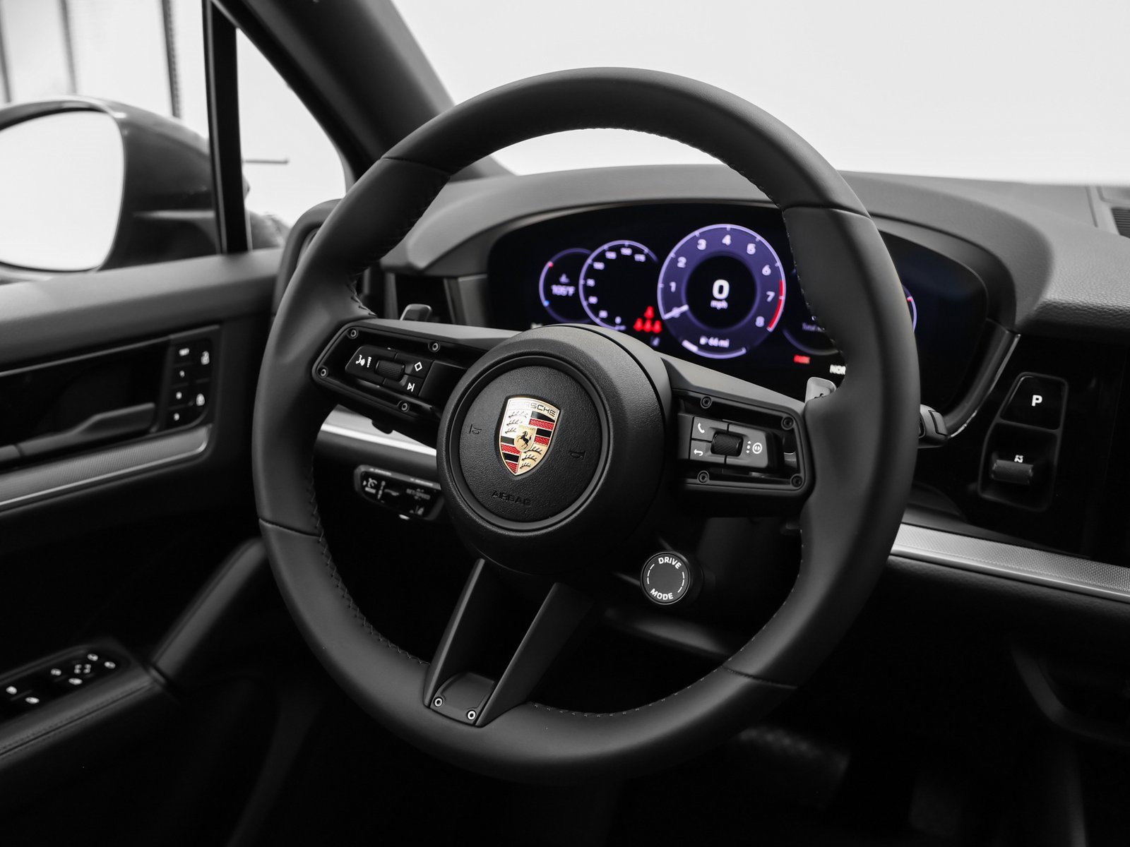 Certified 2025 Porsche Cayenne image 26