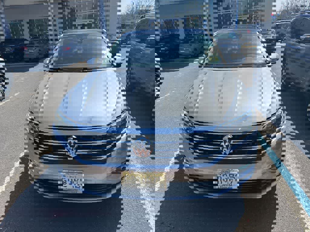 Used 2019 Volkswagen Jetta SEL Premium image 8