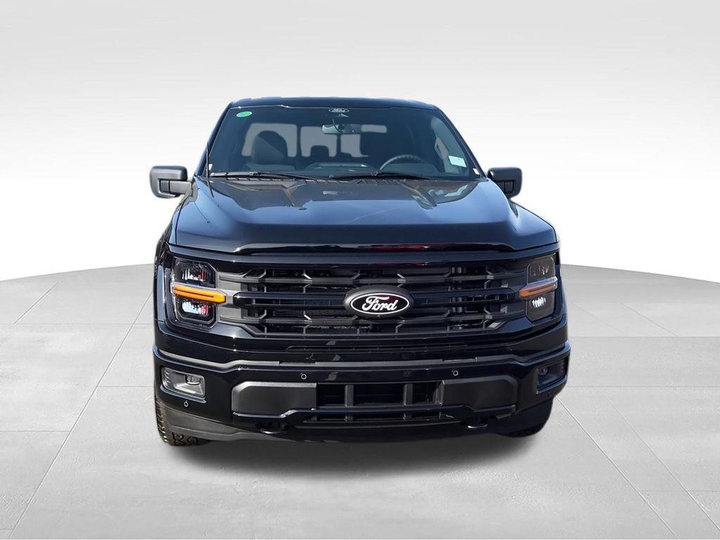 New 2026 Ford F150 XLT w/ Equipment Group 302A MID AWD/4WD image 3