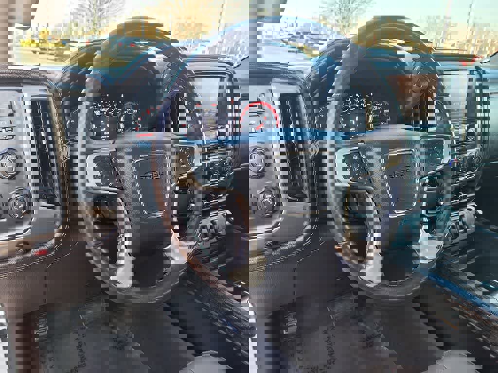 Used 2016 GMC Sierra 3500 Denali w/ Duramax Plus Package image 9