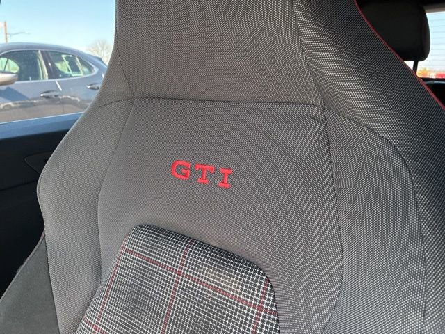 Used 2025 Volkswagen GTI S image 31