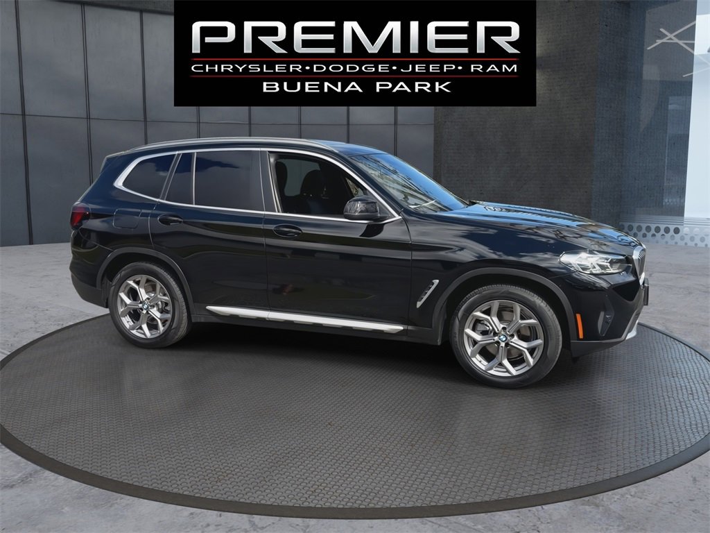Used 2024 BMW X3 xDrive30i w/ Premium Essential Package image 9