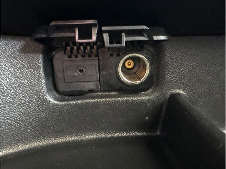 Used 2005 Honda Element EX image 19