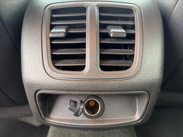 Used 2018 Ford Taurus SEL image 16