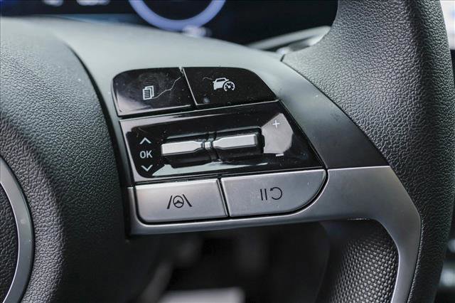 Certified 2024 Hyundai Elantra SEL image 16