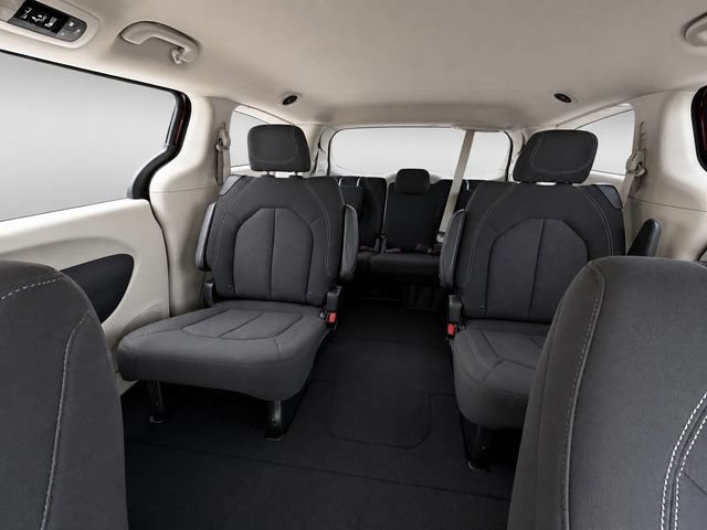 Used 2023 Chrysler Voyager LX FWD image 21