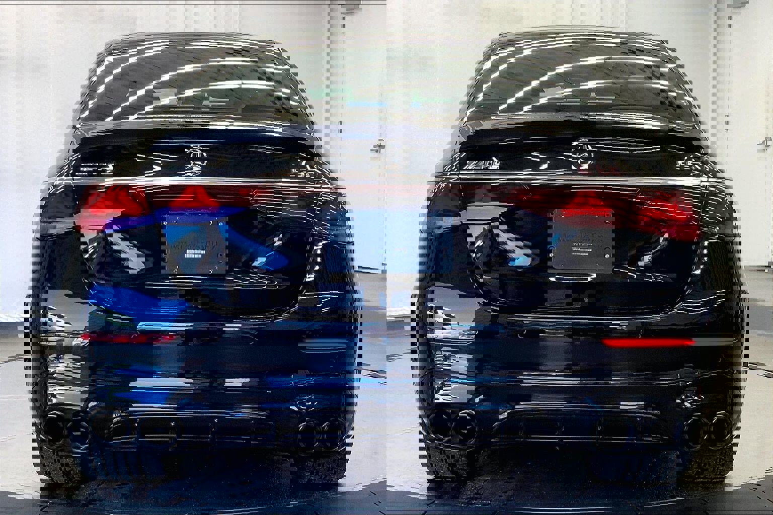 Used 2025 Mercedes-Benz E 53 AMG e 4MATIC Sedan image 5