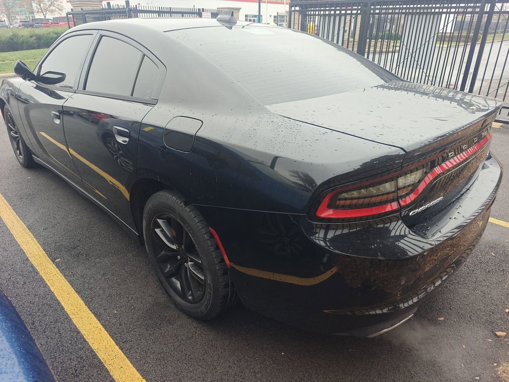 Used 2016 Dodge Charger SXT w/ Plus Group image 5
