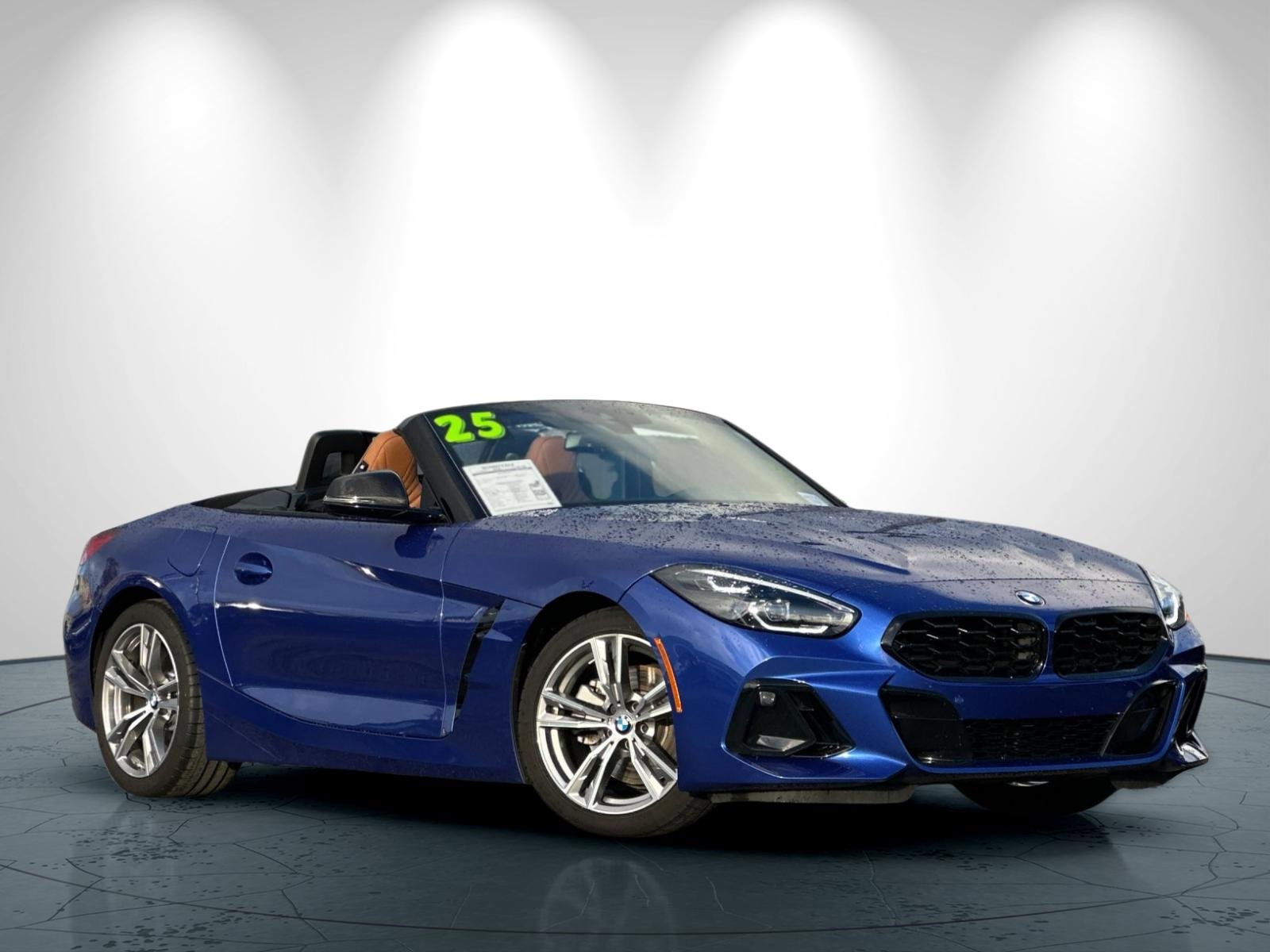 Used 2025 BMW Z4 sDrive30i w/ Premium Package image 2