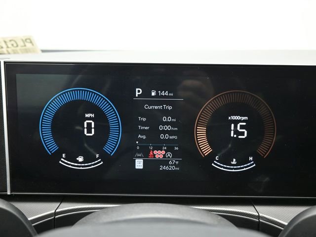 Used 2025 Hyundai Santa Fe SE FWD image 44