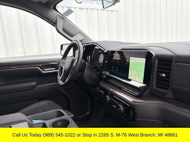 Used 2025 Chevrolet Silverado 1500 LT image 39
