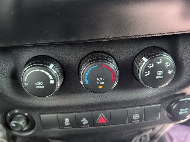 Used 2012 Jeep Wrangler Unlimited Sahara w/ Dual Top Group image 19