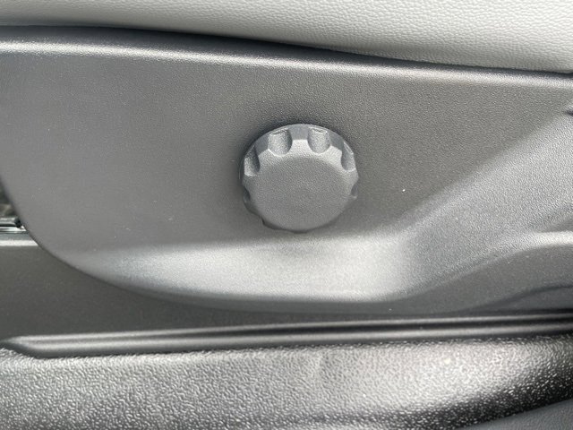 New 2024 Ford F550 4x4 Regular Cab Super Duty image 27