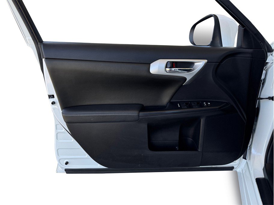 Used 2011 Lexus CT 200h Premium image 16