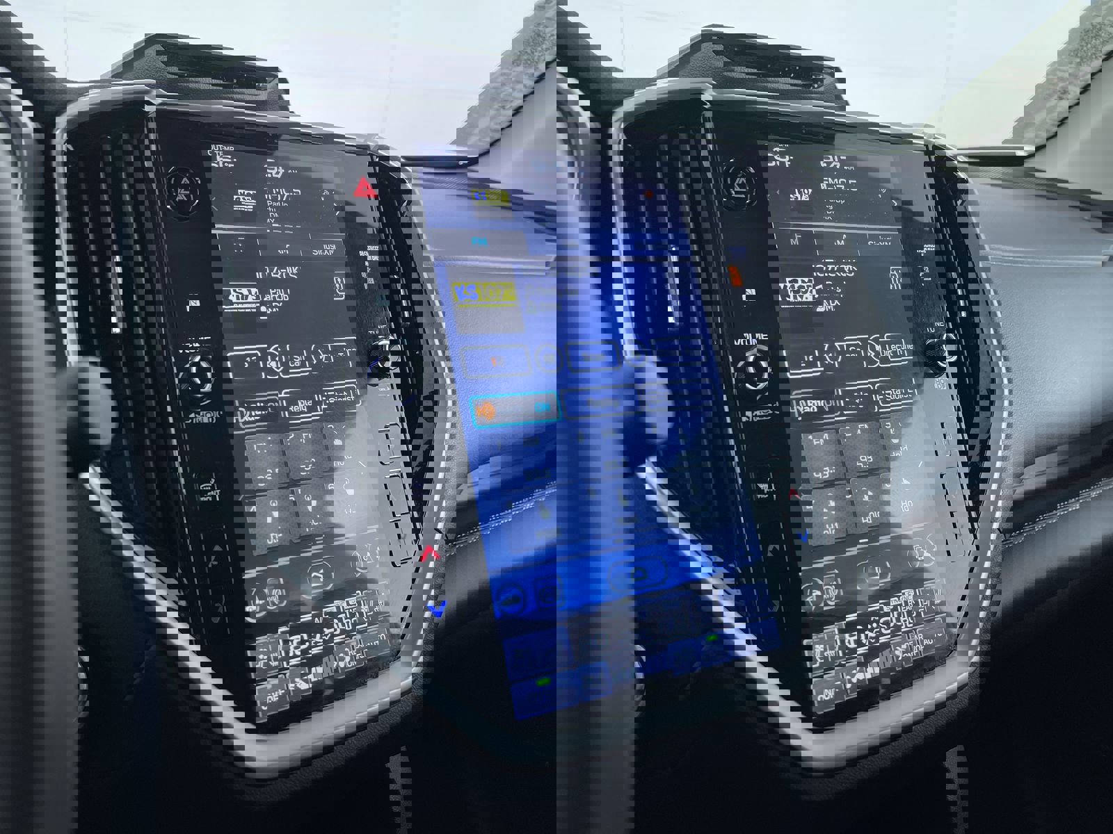 Certified 2025 Subaru Ascent Touring image 18