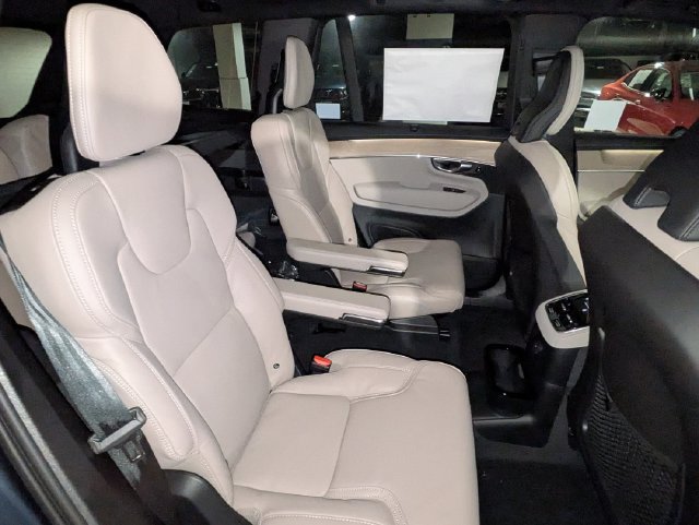 New 2026 Volvo XC90 T8 Ultra w/ Protection Package AWD/4WD image 29