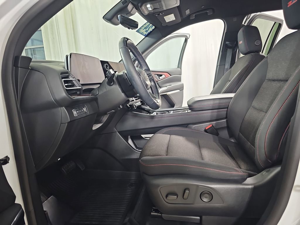 Used 2024 Chevrolet Traverse Z71 w/ Enhanced Driving Package image 22