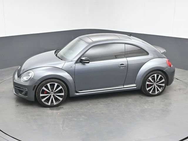 Used 2013 Volkswagen Beetle R-Line FWD image 34