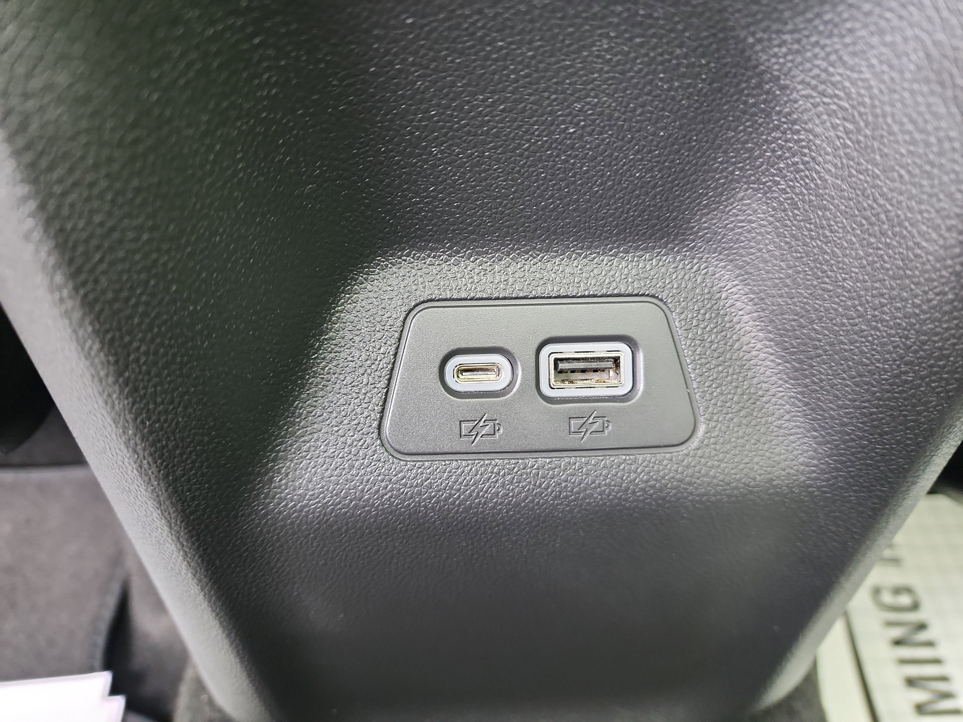 Certified 2023 Buick Envision Essence w/ Sport Touring Package image 29