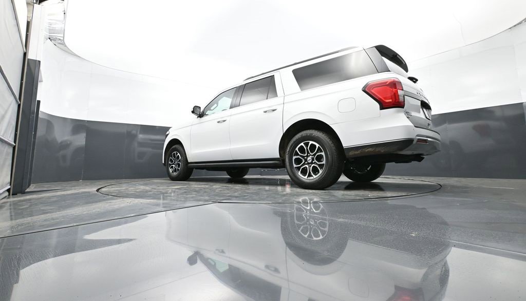 Used 2024 Ford Expedition Max XLT image 46