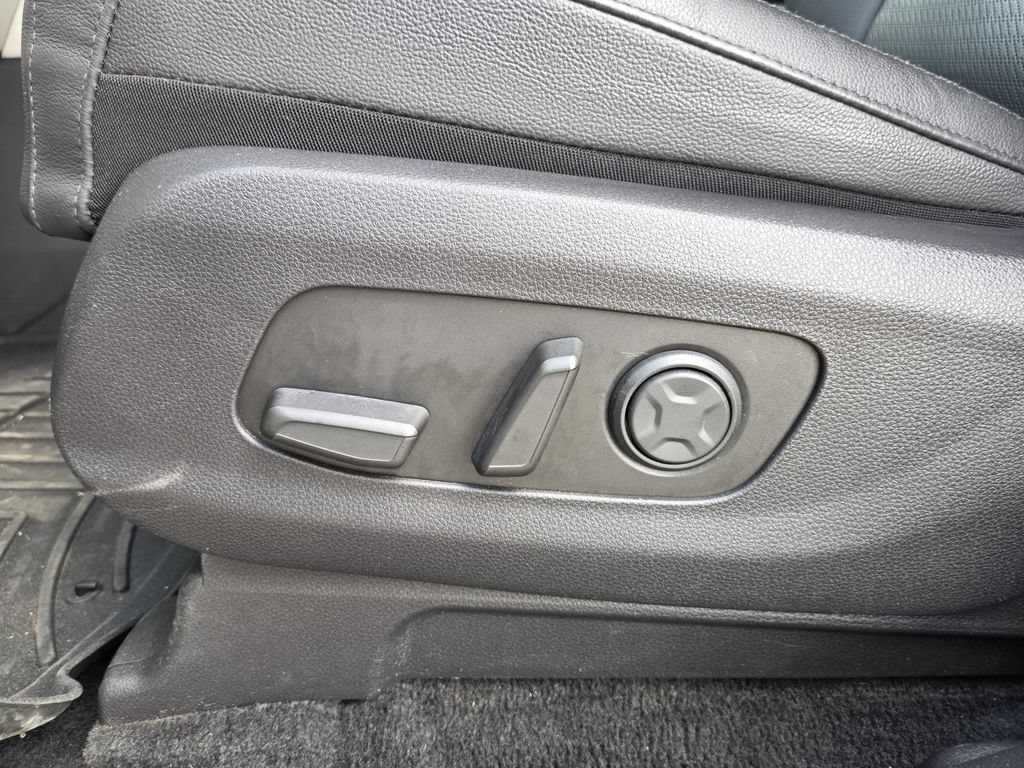 Used 2024 Kia Carnival SX Prestige FWD image 22