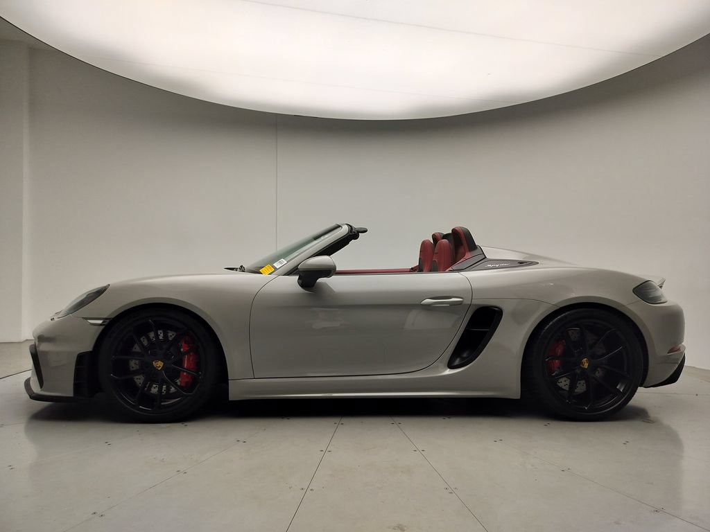 Used 2023 Porsche 718 Boxster Spyder RWD image 2
