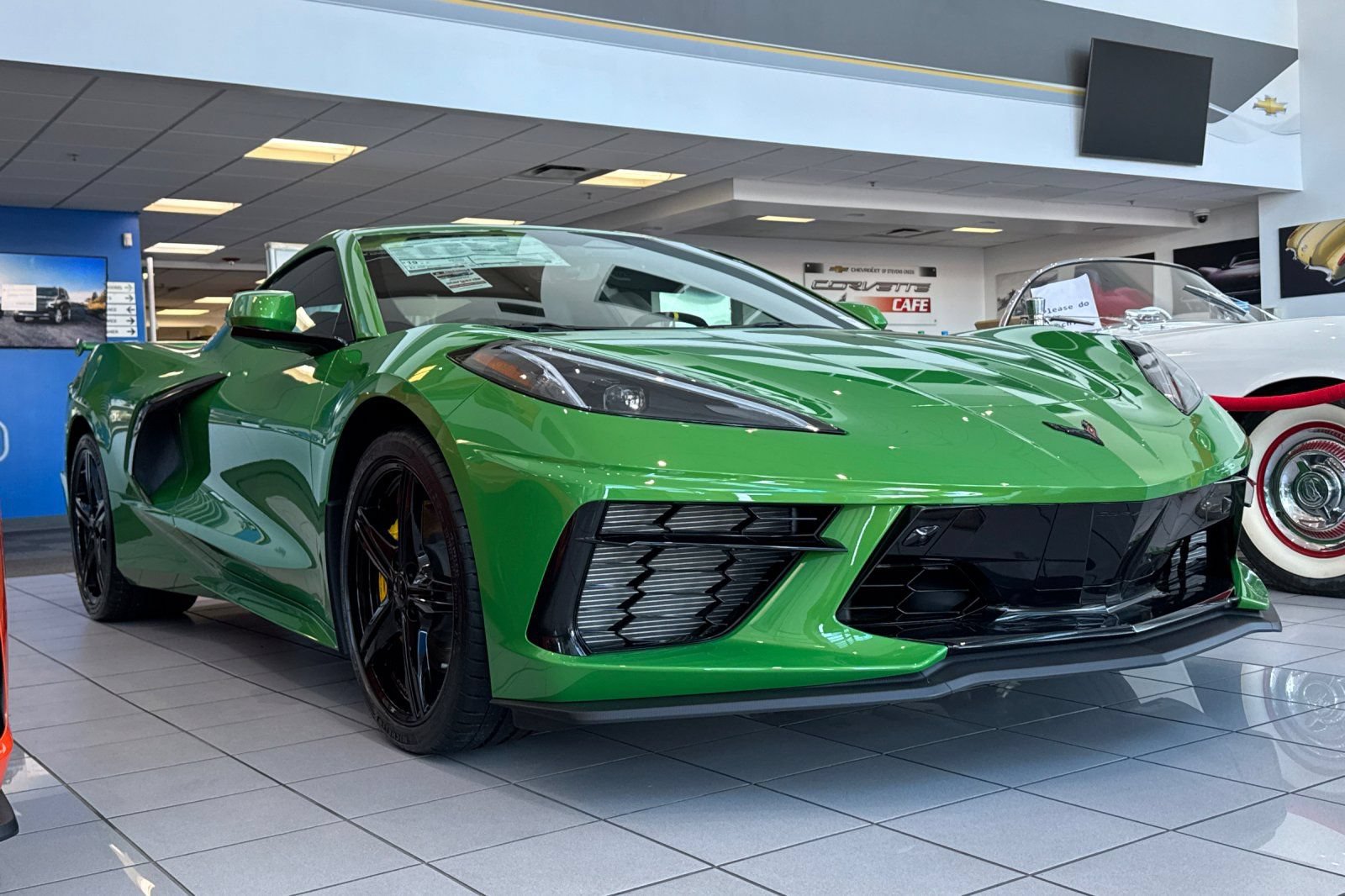New 2026 Chevrolet Corvette Stingray Preferred Cpe w/ Z51 Performance Package RWD image 2