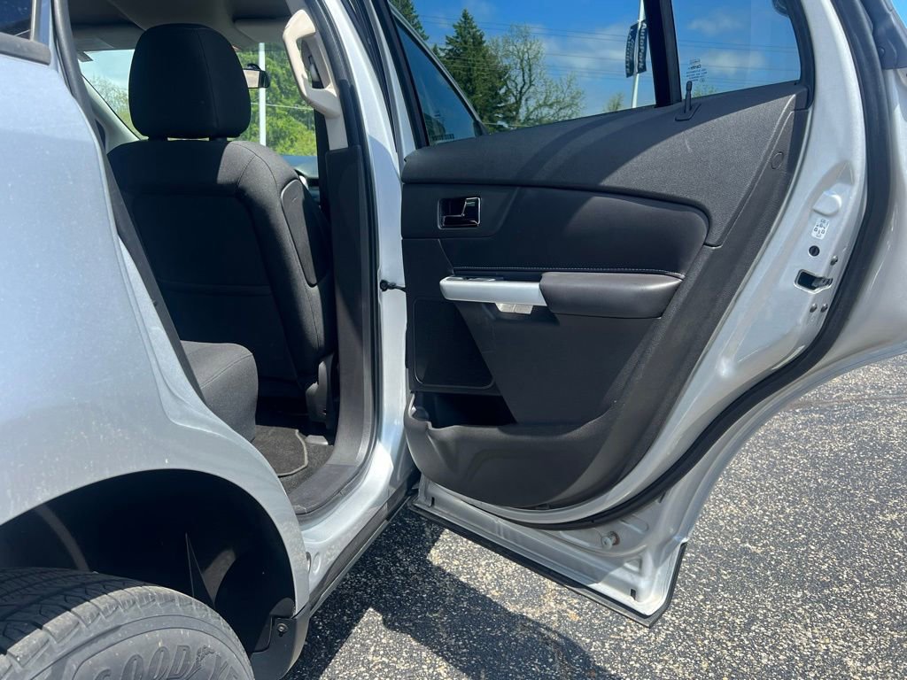 Used 2013 Ford Edge SE FWD image 37