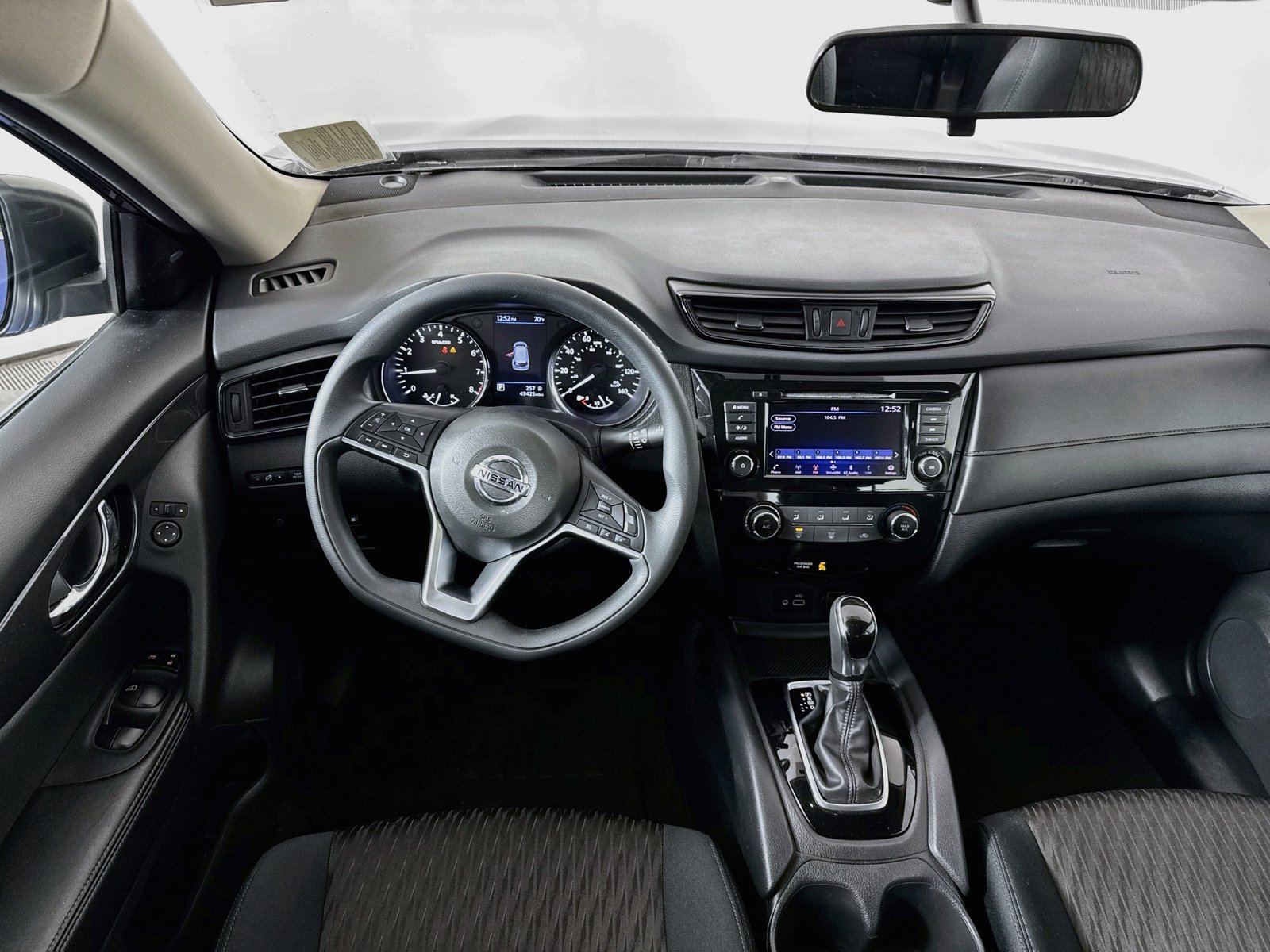 Used 2018 Nissan Rogue S AWD/4WD image 20