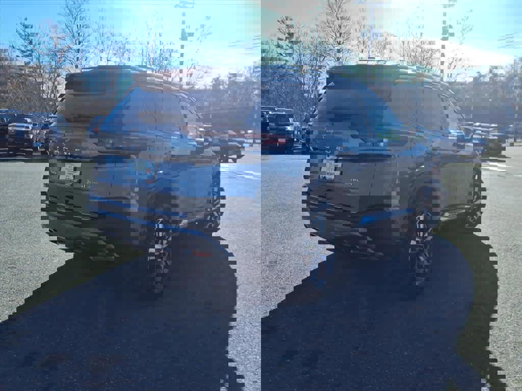 Certified 2023 Nissan Rogue SL w/ SL Premium Package image 5