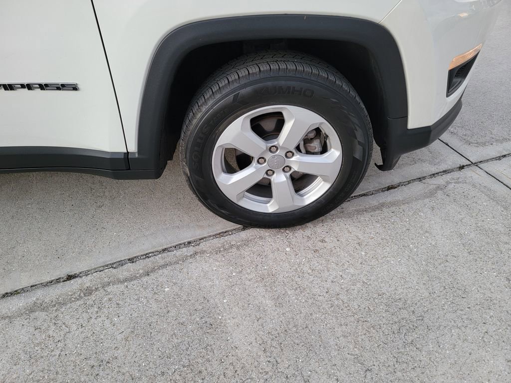 Certified 2020 Jeep Compass Latitude w/ Popular Equipment Group AWD/4WD image 9