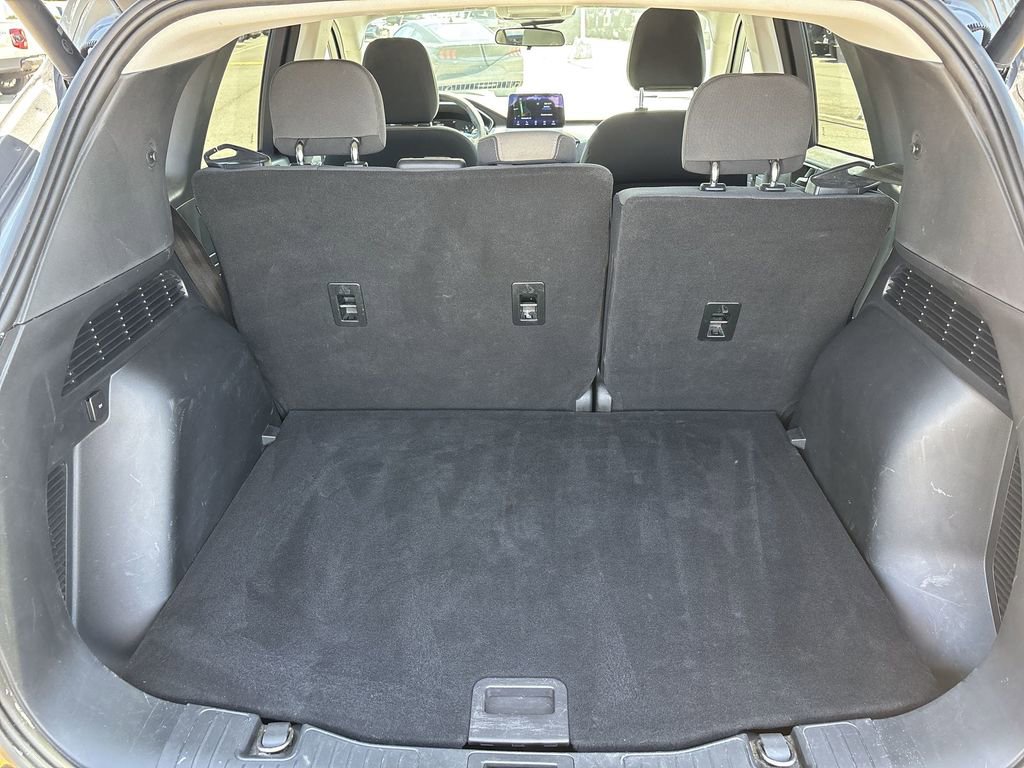 Used 2022 Ford Escape SE w/ SE Sport Appearance Package FWD image 21
