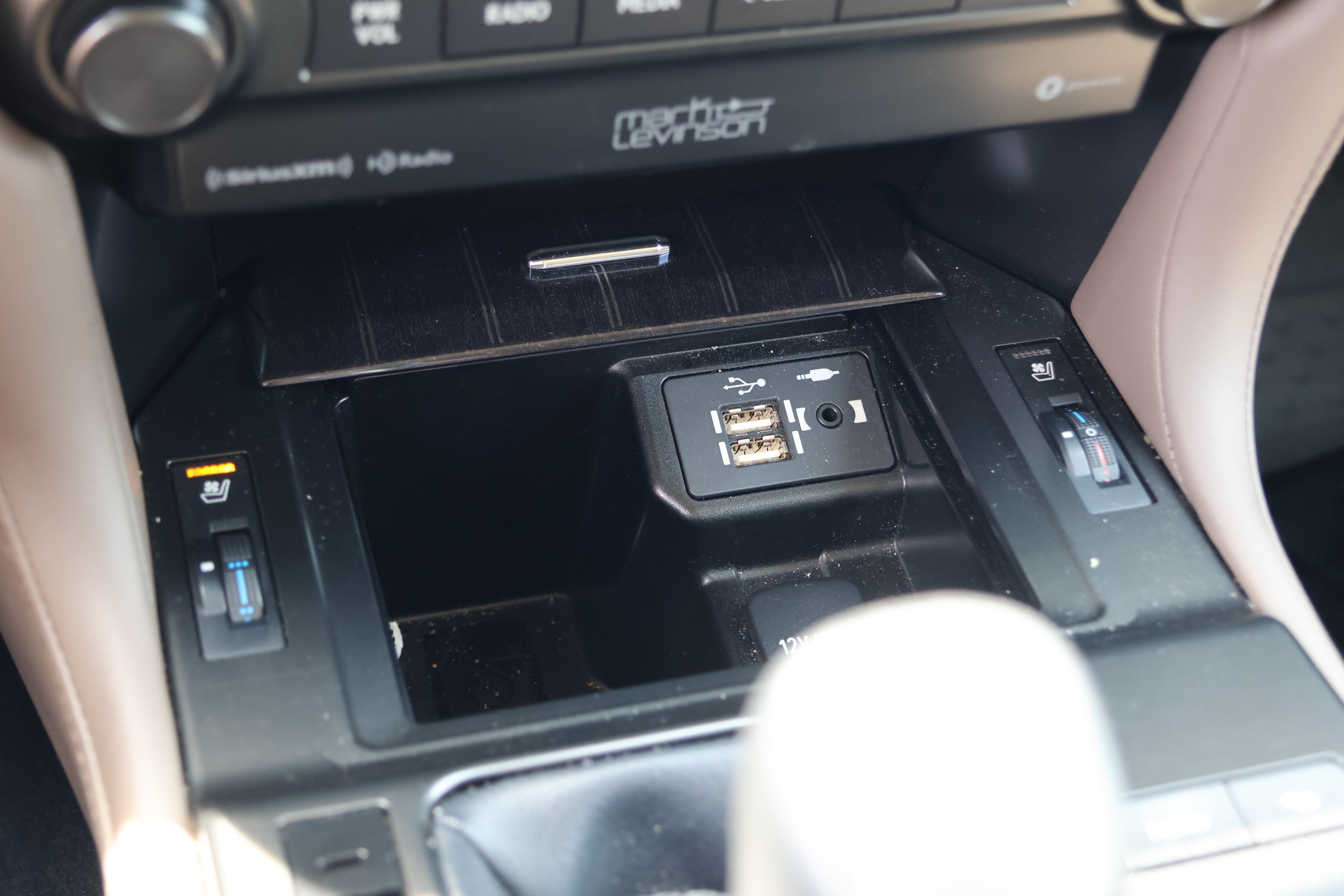 Certified 2023 Lexus GX 460 Luxury w/ Accessory Package AWD/4WD image 29