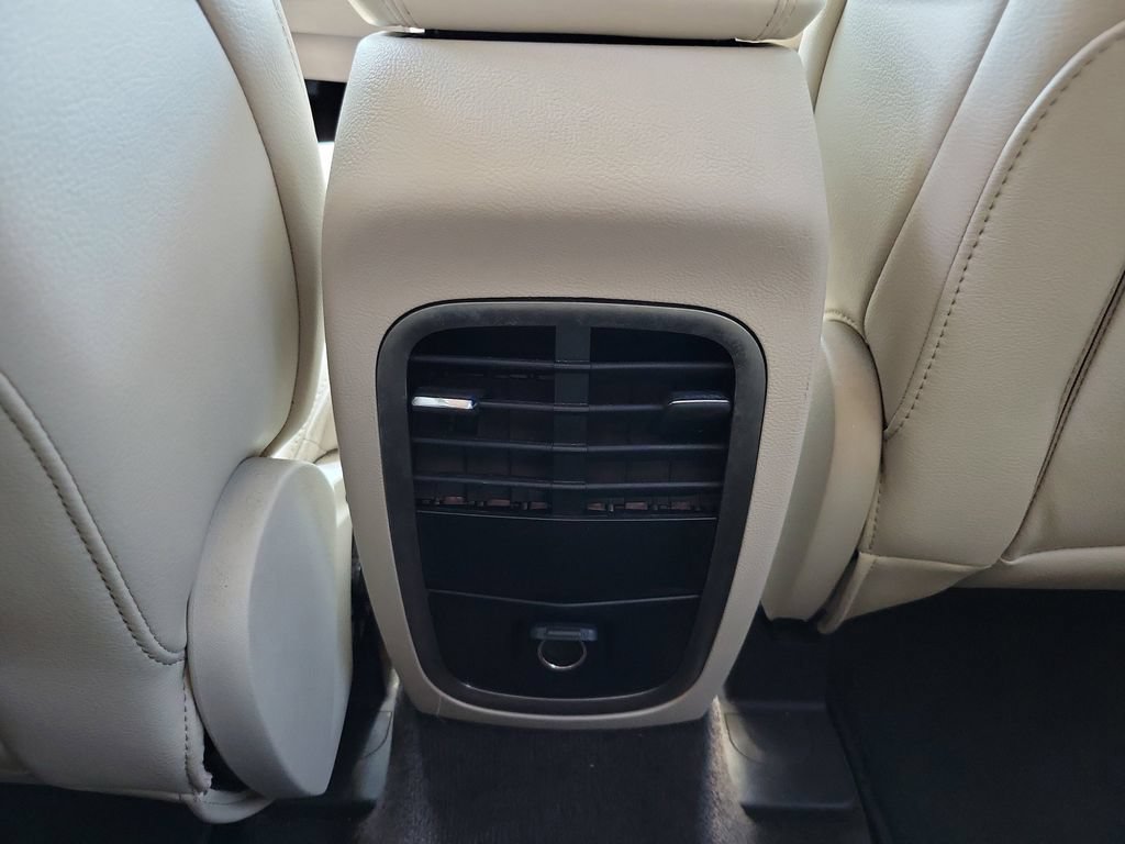 Used 2017 Lincoln MKC Premiere FWD image 8