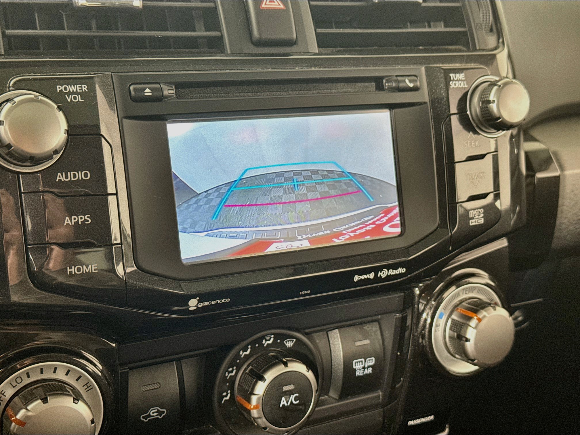 Used 2018 Toyota 4Runner TRD Off-Road Premium AWD/4WD image 17