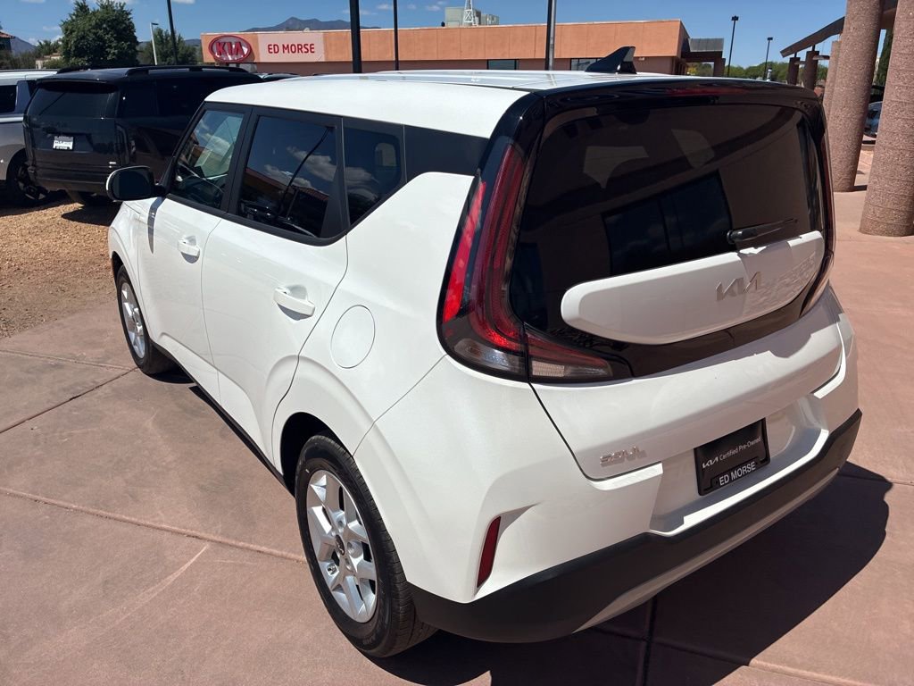 Used 2025 Kia Soul LX image 6