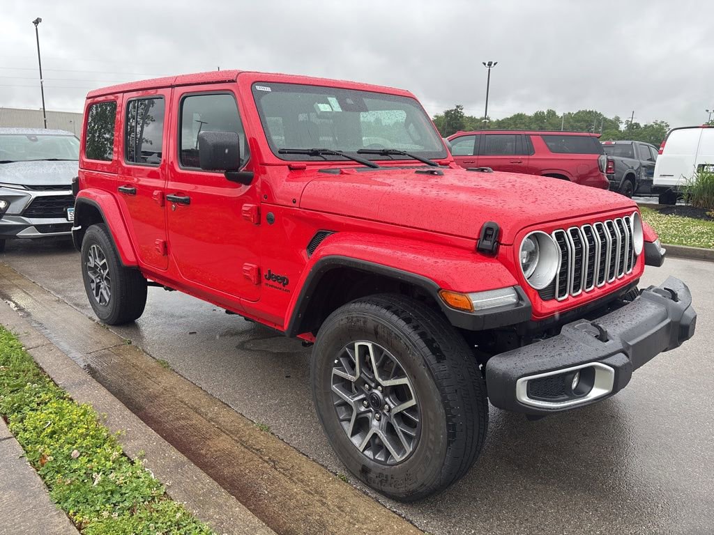 Used 2025 Jeep Wrangler Unlimited Sahara AWD/4WD image 2
