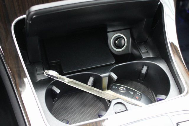 Used 2021 Mercedes-Benz GLC 300 4MATIC image 9