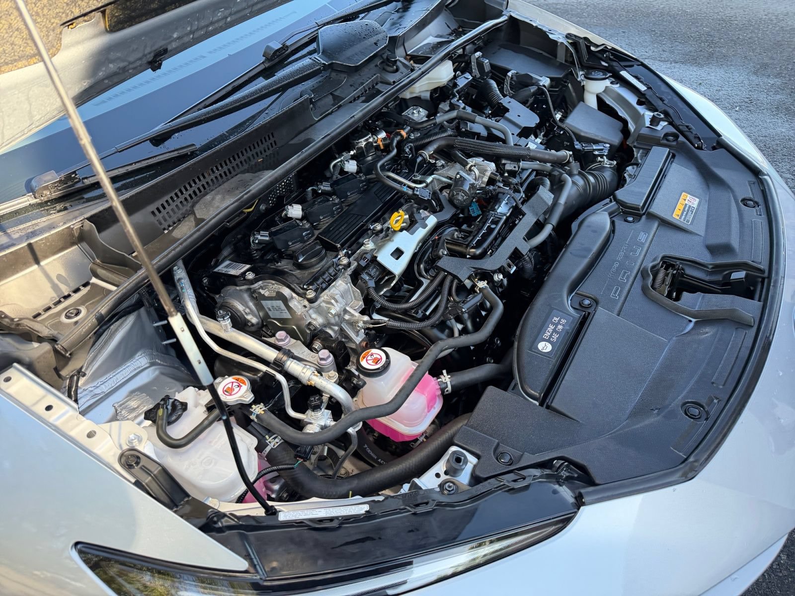 Used 2023 Toyota Prius XLE FWD image 33