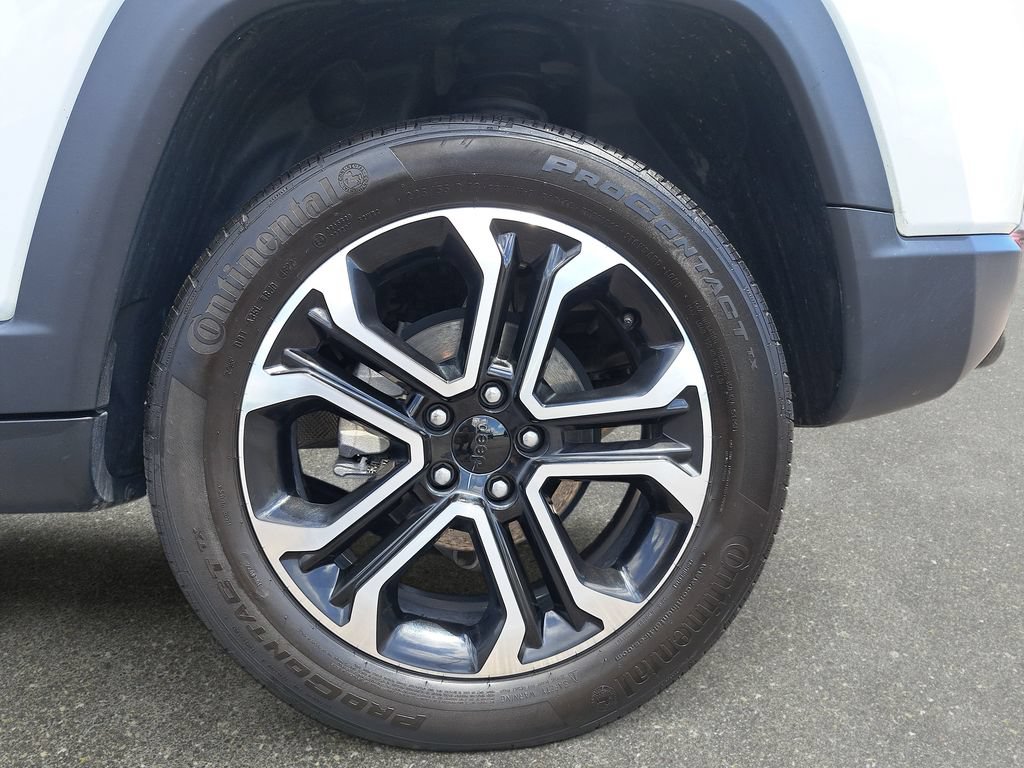 Certified 2023 Jeep Compass Limited AWD/4WD image 31