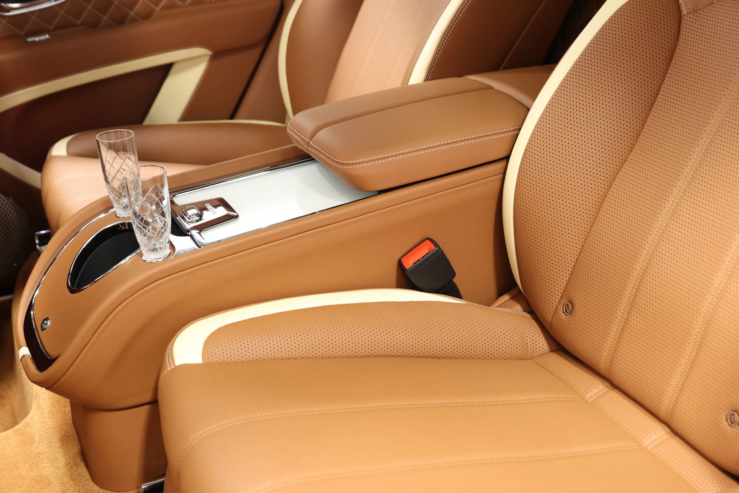 Used 2023 Bentley Bentayga Speed image 73