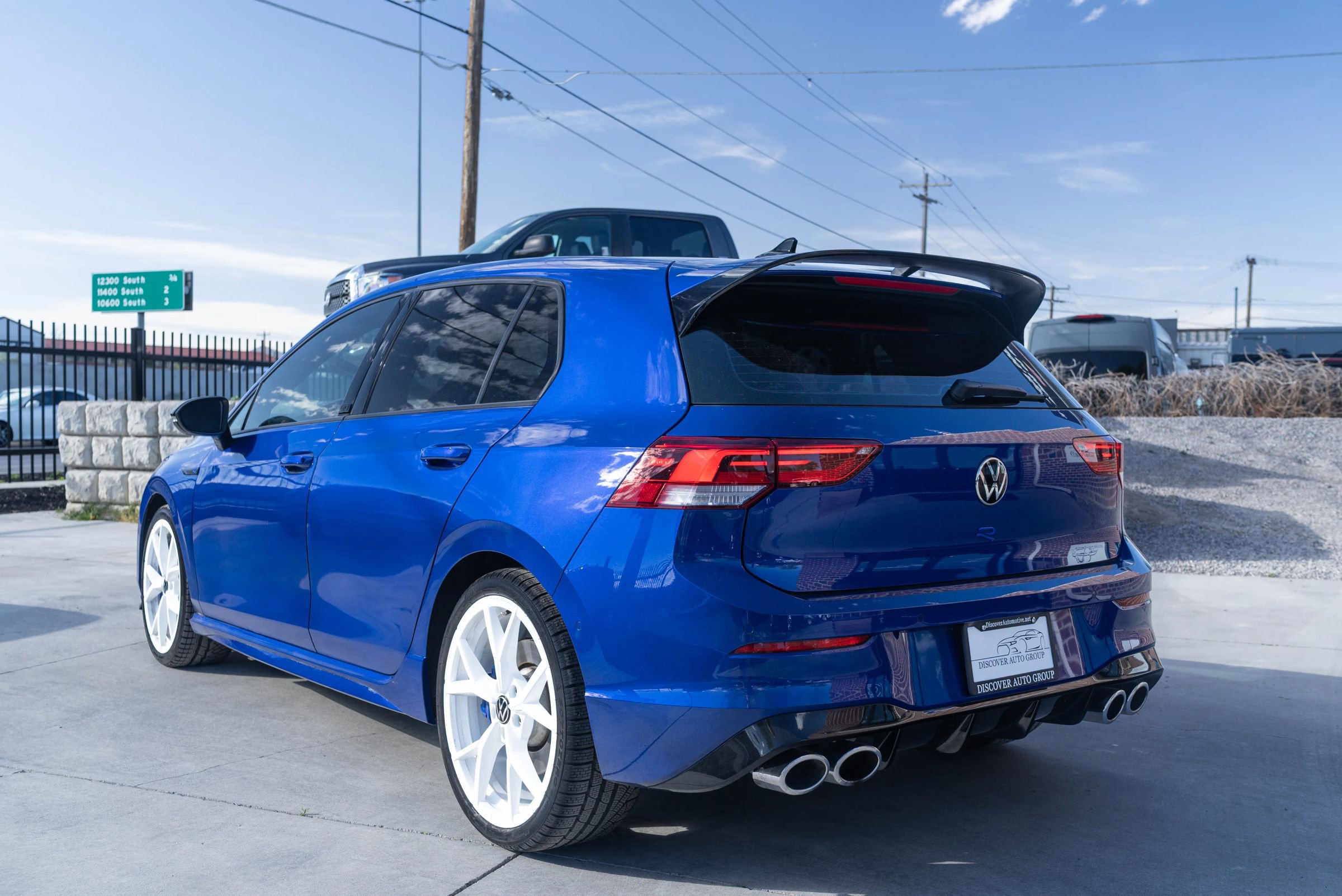 Used 2023 Volkswagen Golf 20th Anniversary Edition image 5