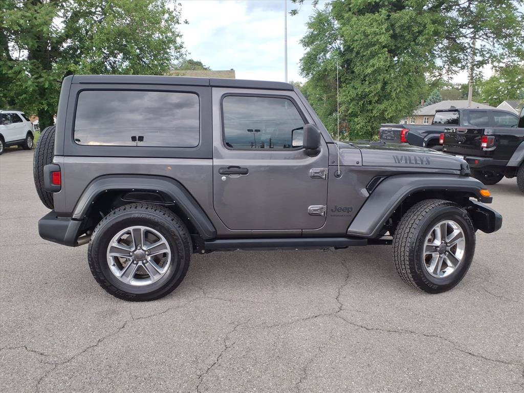 Used 2022 Jeep Wrangler Sport AWD/4WD image 3