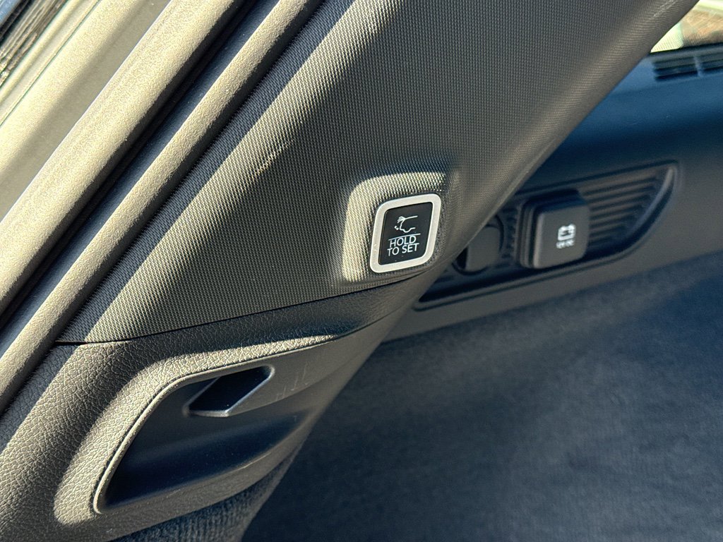 Used 2025 Jeep Grand Cherokee Summit image 28