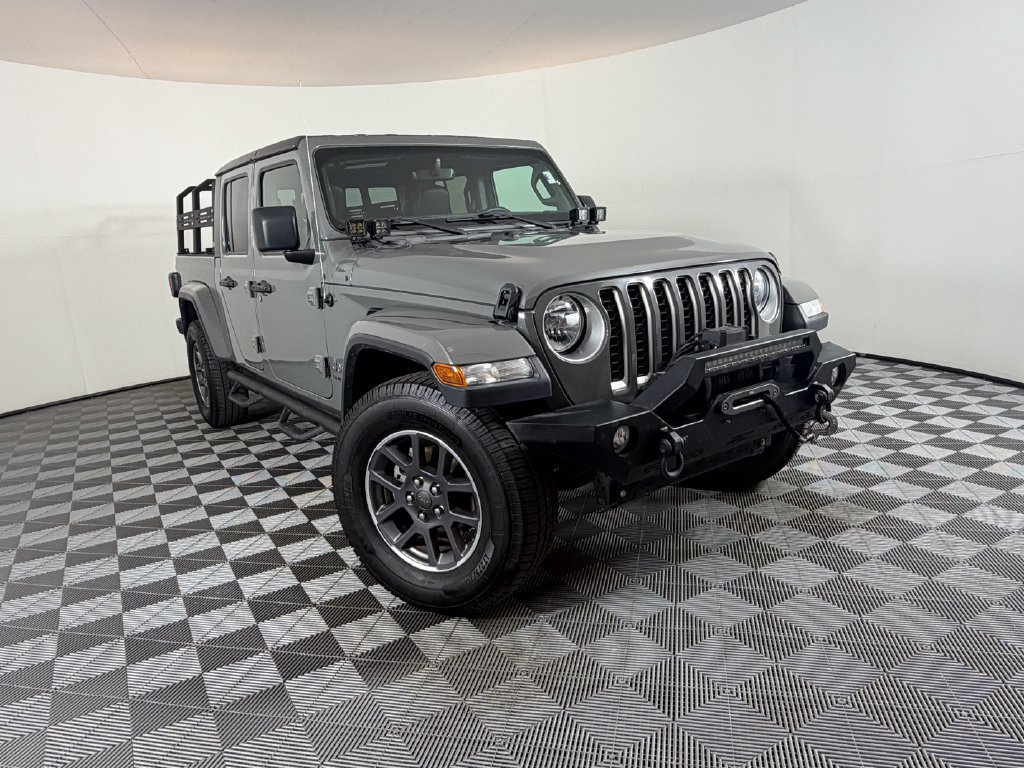 Used 2020 Jeep Gladiator Overland w/ Popular Equipment Package