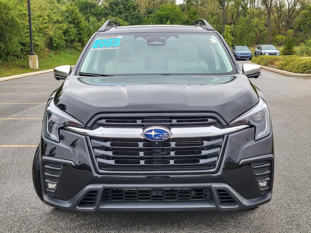 Used 2023 Subaru Ascent Limited w/ Technology Package AWD/4WD image 4