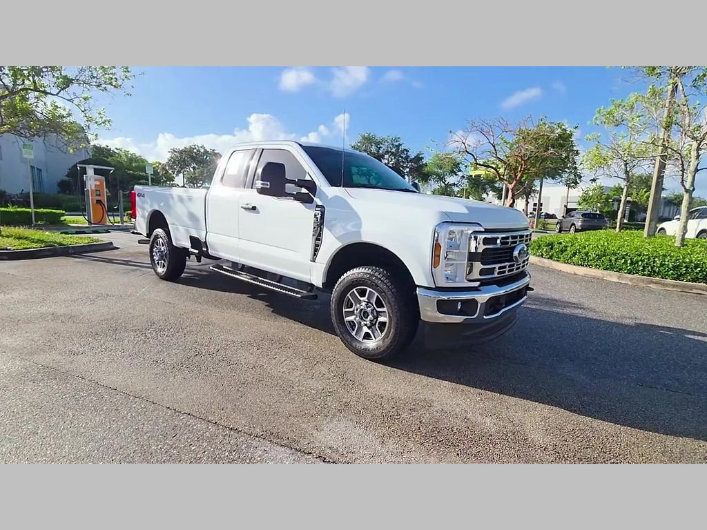Used 2025 Ford F350 XLT image 34