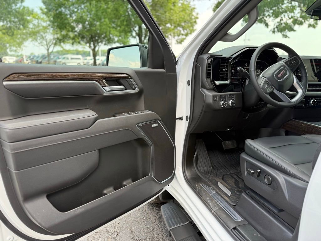 New 2026 GMC Sierra 1500 Elevation w/ Elevation Premium Package image 18