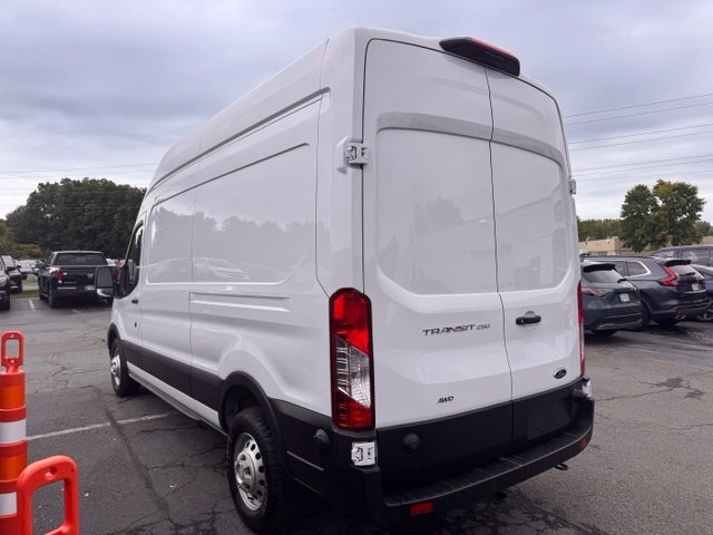 Used 2025 Ford Transit 250 148 High Roof AWD w/ Load Area Protection Package image 4