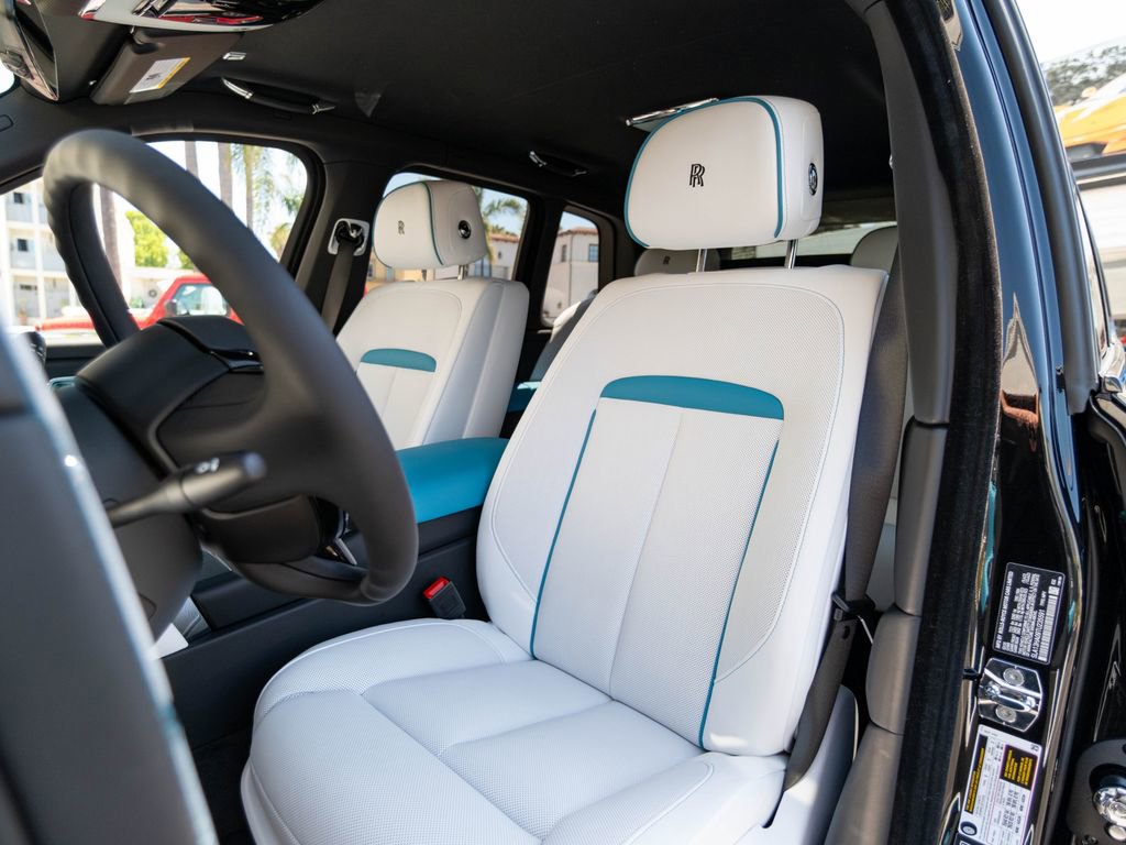 New 2026 Rolls-Royce Cullinan AWD/4WD image 24